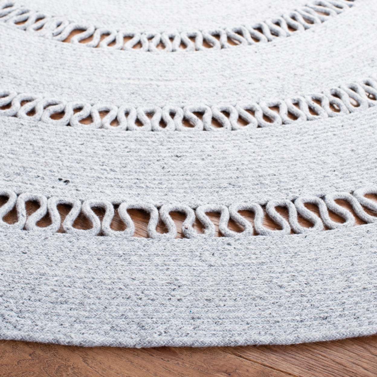 SAFAVIEH Cape Cod Salome Geometric Polyester Area Rug, Grey, 7' x 7' Round