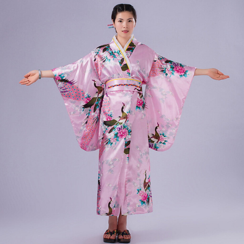 Kyoto: International Students Model Ancient Japanese Clothing Designs - The  Japan News