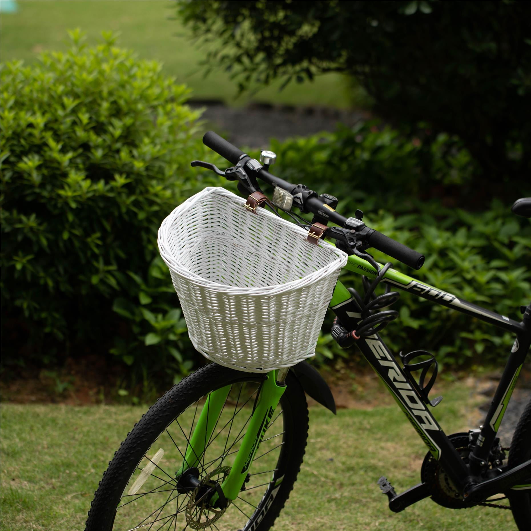 Wickerwise White Wicker Front Cargo Bike Basket, Faux Leather