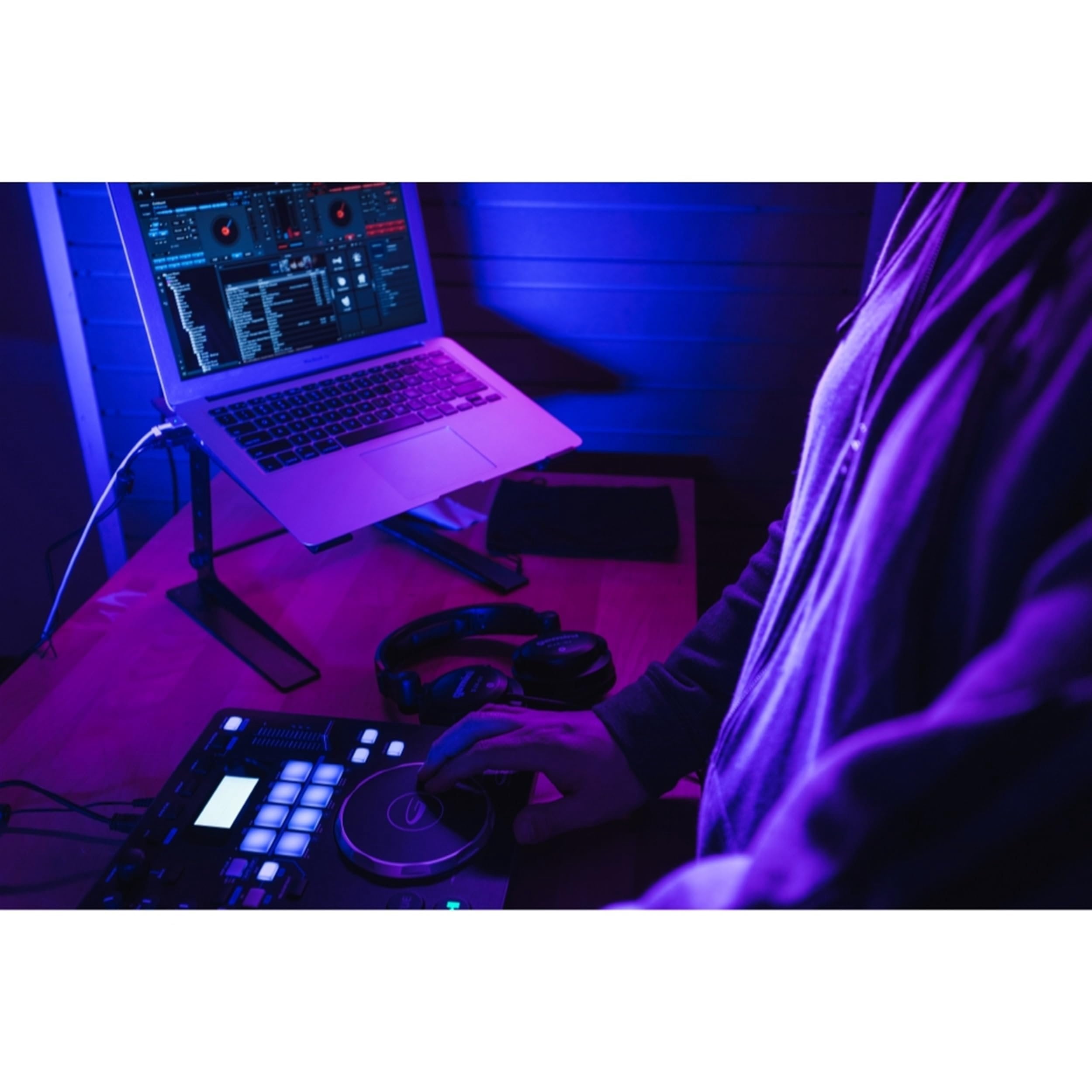 Gemini Sound GMX Professional DJ Audio Equipment GMX MIDI Controller Dual Media Player