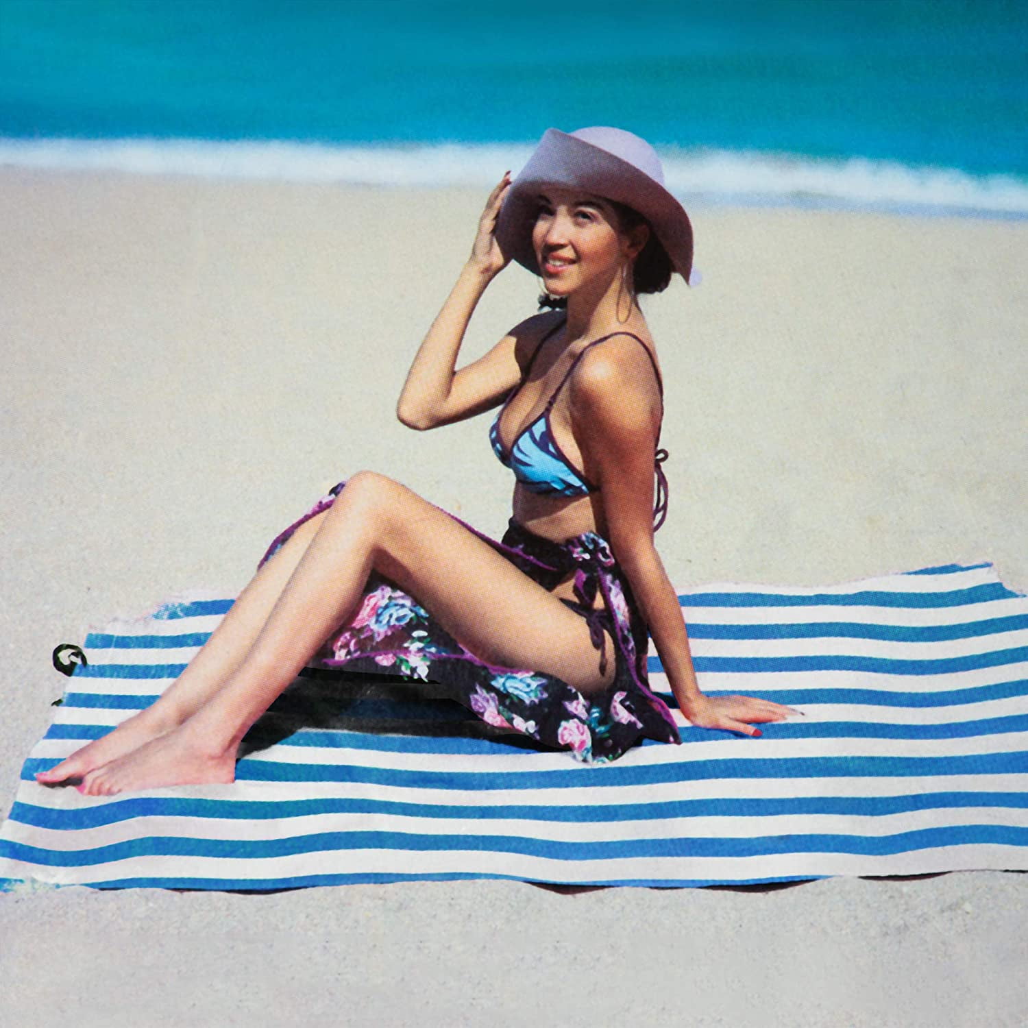 Extra Large Family Cabana Stripe Beach Towel 52 x 72 inch - BLUE - Hotel Pool and Resort Big and Absorbent