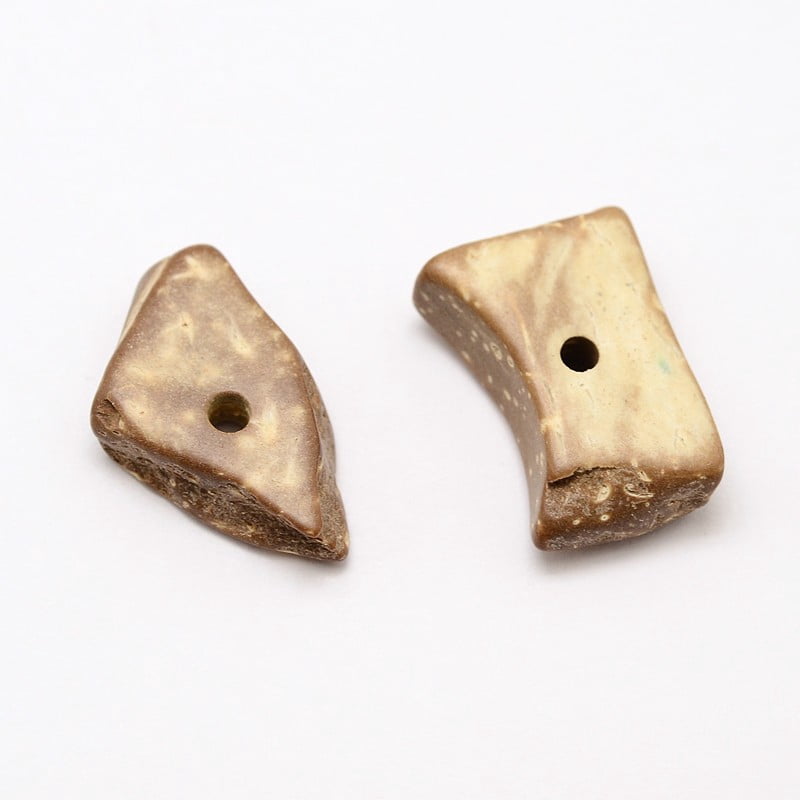 500gs Dyed Chip Coconut Beads BurlyWood 14~31x8~13x2~4mm Hole: 1.5~2mm about 882pcs/500g