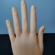 thumbnail image 4 of Maniquí de Mano Macarena Soporte de Exhibición de Joyería Plástico Color Izquierda, 4 of 6