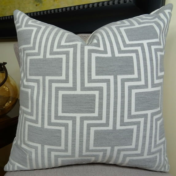 Thomas Collection Light Gray White Geometric Trellis Luxury Throw Pillow - 11206