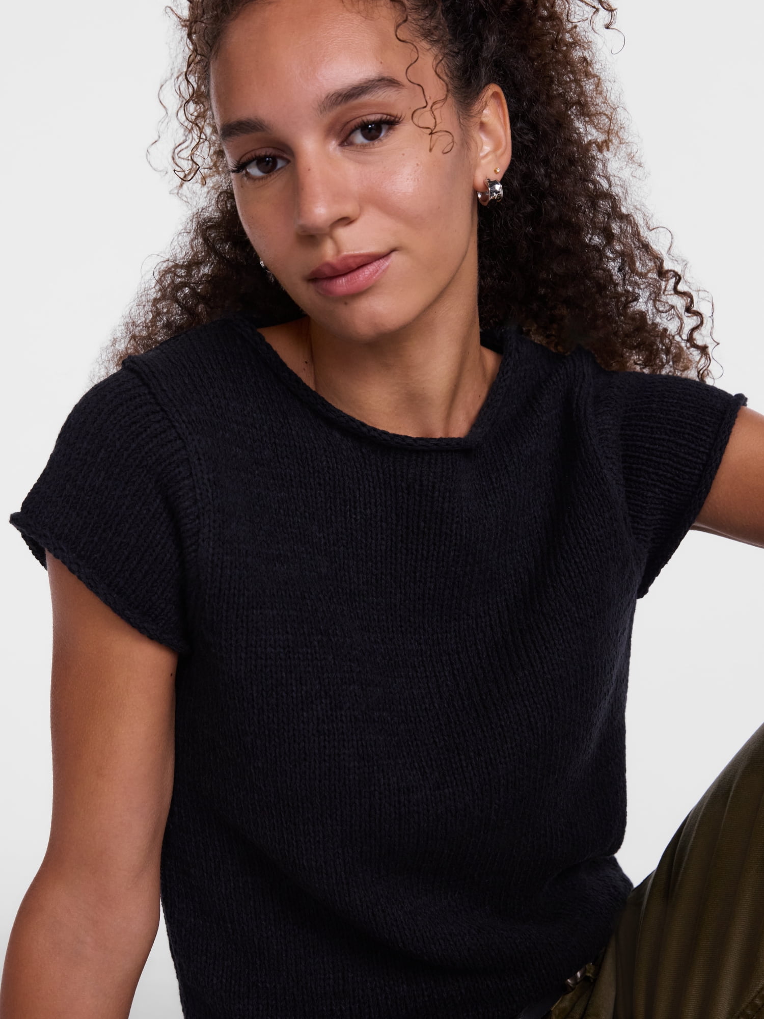 Scenario Women's and Women's Plus Pullover Rollneck Lightweight Sweater with Short Sleeves, Sizes XS-4X