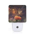 thumbnail image 1 of Balery Butterfly Sitting on a Flower Luz Nocturna LED con Sensor Automático, Enchufe con Sensor Crepuscular, Luz Suave de 0.5W para Dormitorio, Pasillo, Baño-US, 1 of 7