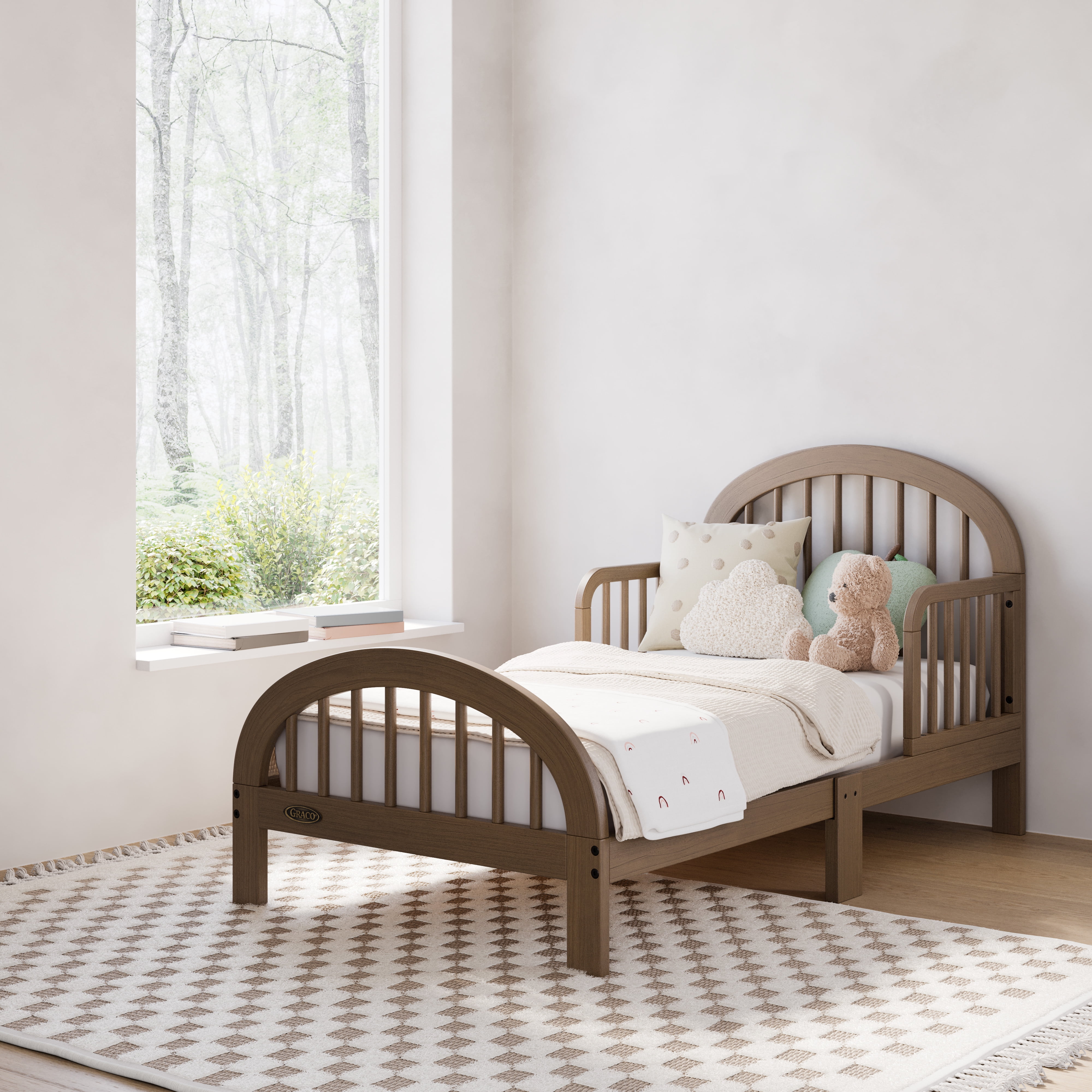 Graco Olivia Toddler Bed, Hazelnut
