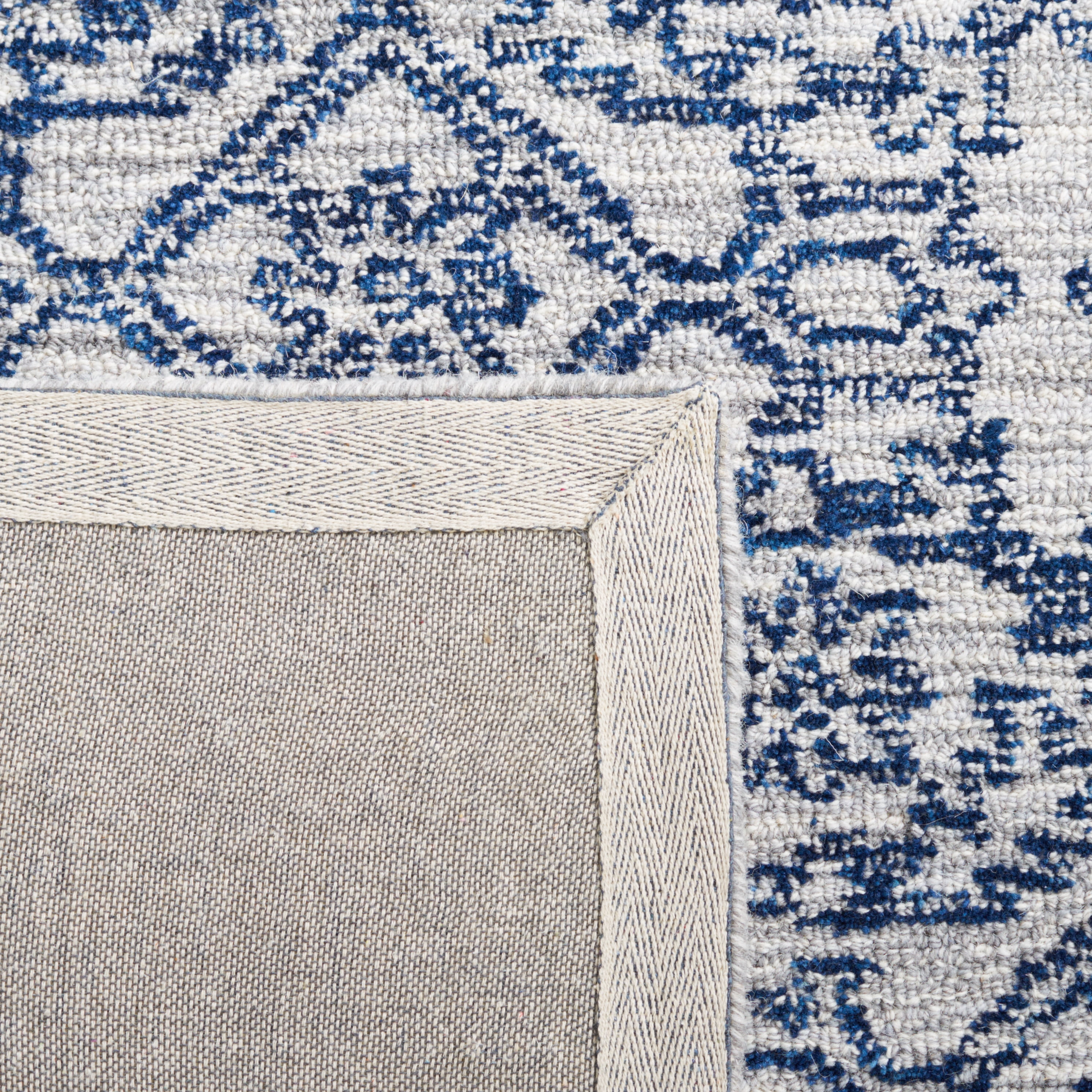 SAFAVIEH Micro-Loop Emory Medallion Runner Rug, Blue, 2'3" x 9'