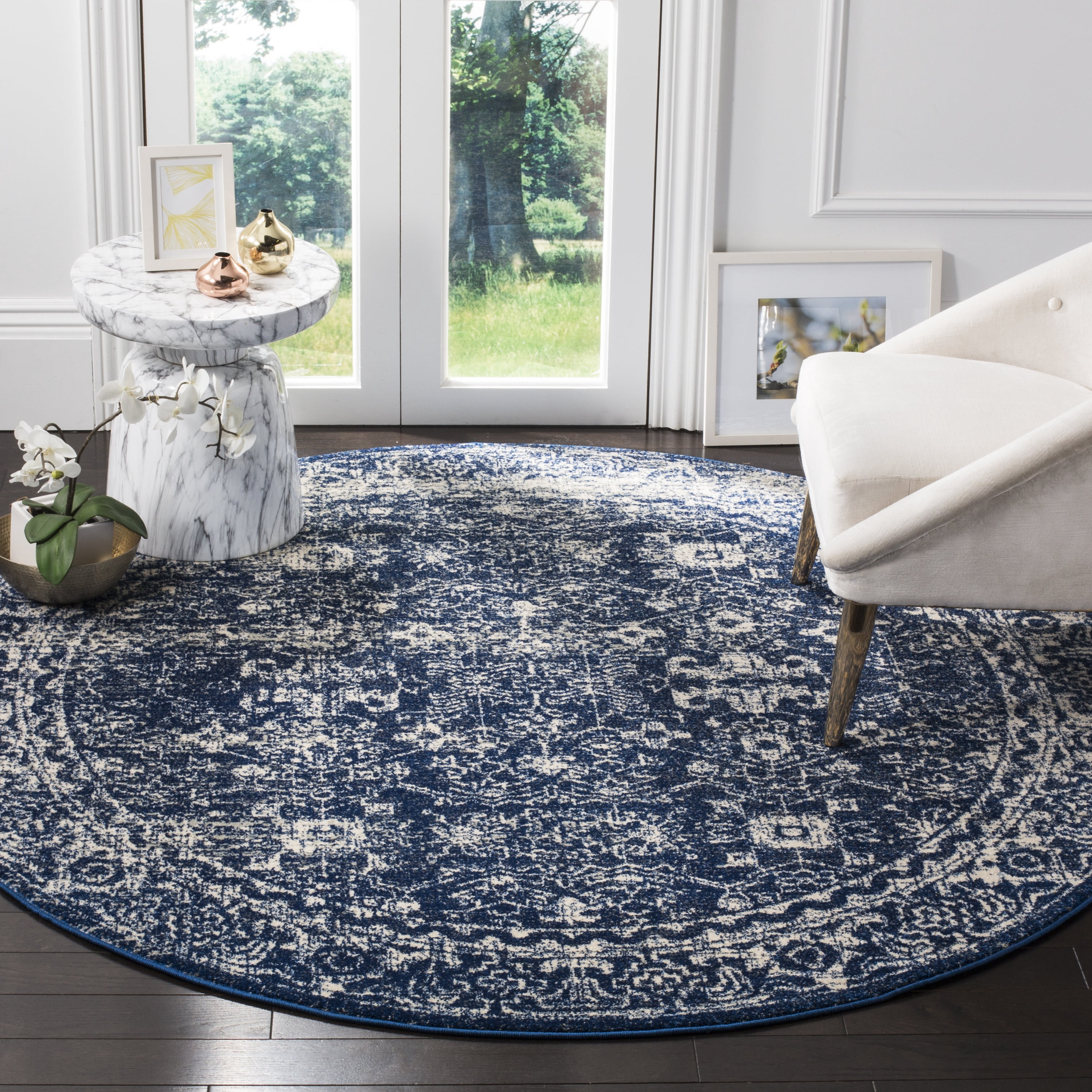 SAFAVIEH Evoke Ronald Bordered Area Rug, Navy/Ivory, 5'3" x 5'3" Round