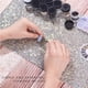 thumbnail image 3 of Alfombrilla de mesa brillante para decoración de uñas, almohadilla de mano plegable para decoración de uñas, almohadilla de práctica para salón, herramienta portátil para manicura y decoración de uñas, 3 of 5