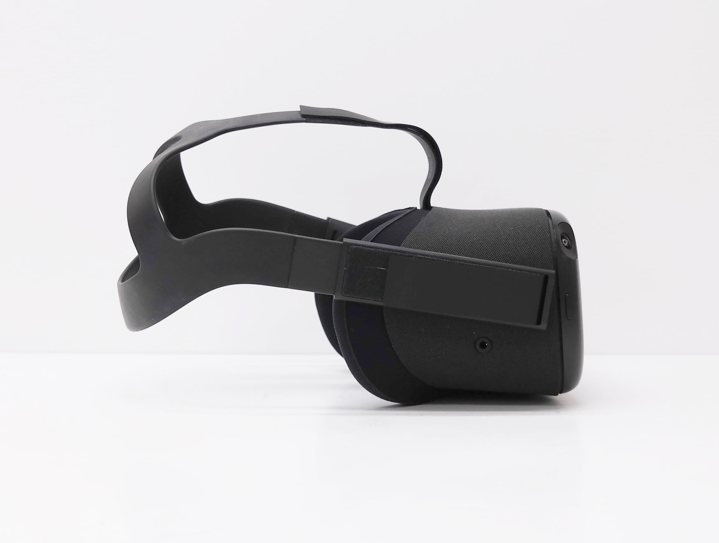 USED Oculus Quest 128GB All in one VR Gaming Headset Black 301