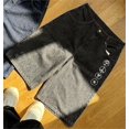 thumbnail image 1 of Pantalones cortos de mezclilla para hombre 2024, pantalones medios de mezclilla fermentados a la moda para primavera y verano, pantalones sueltos informales de tres cuartos, 1 of 5