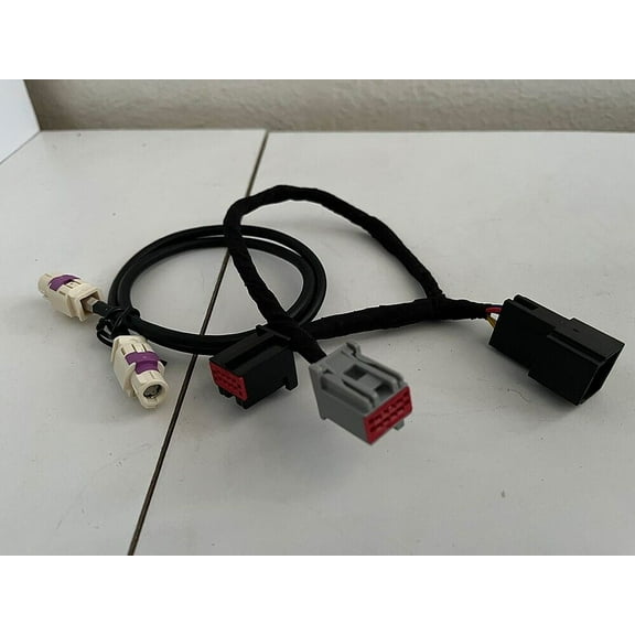 UAV UCONNECT 4C 8.4inch Disassociated Display Wiring Harness Compatible for GrandCherokee