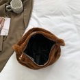 thumbnail image 1 of Bolsa de la axila de la felpa de hombro suave de la moda del otoño invierno para ir de compras (marrón) Likrtyny Para Estrenar, 1 of 9