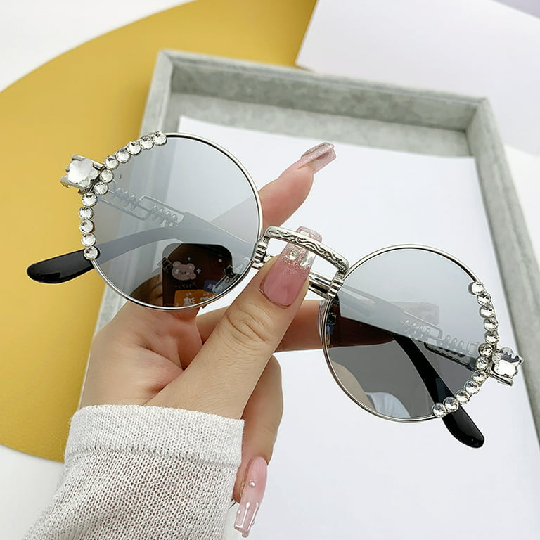 Vintage 1994 Iconic CHANEL Pearl Round Sunglasses -   Futuristic  sunglasses, Round sunglasses vintage, Sunglasses vintage