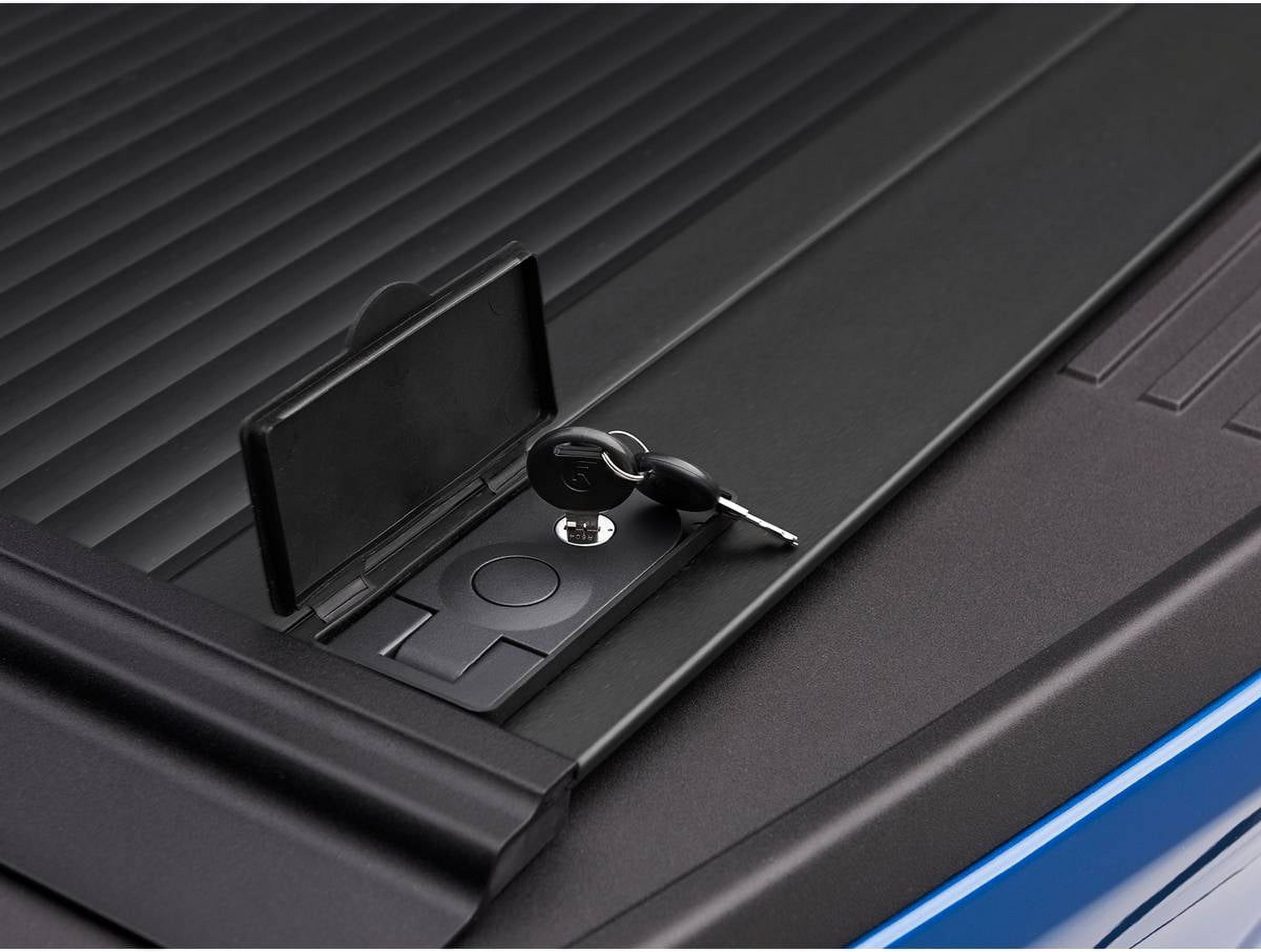 RealTruck Retrax 60402 RetraxOne MX Retractable Tonneau Cover