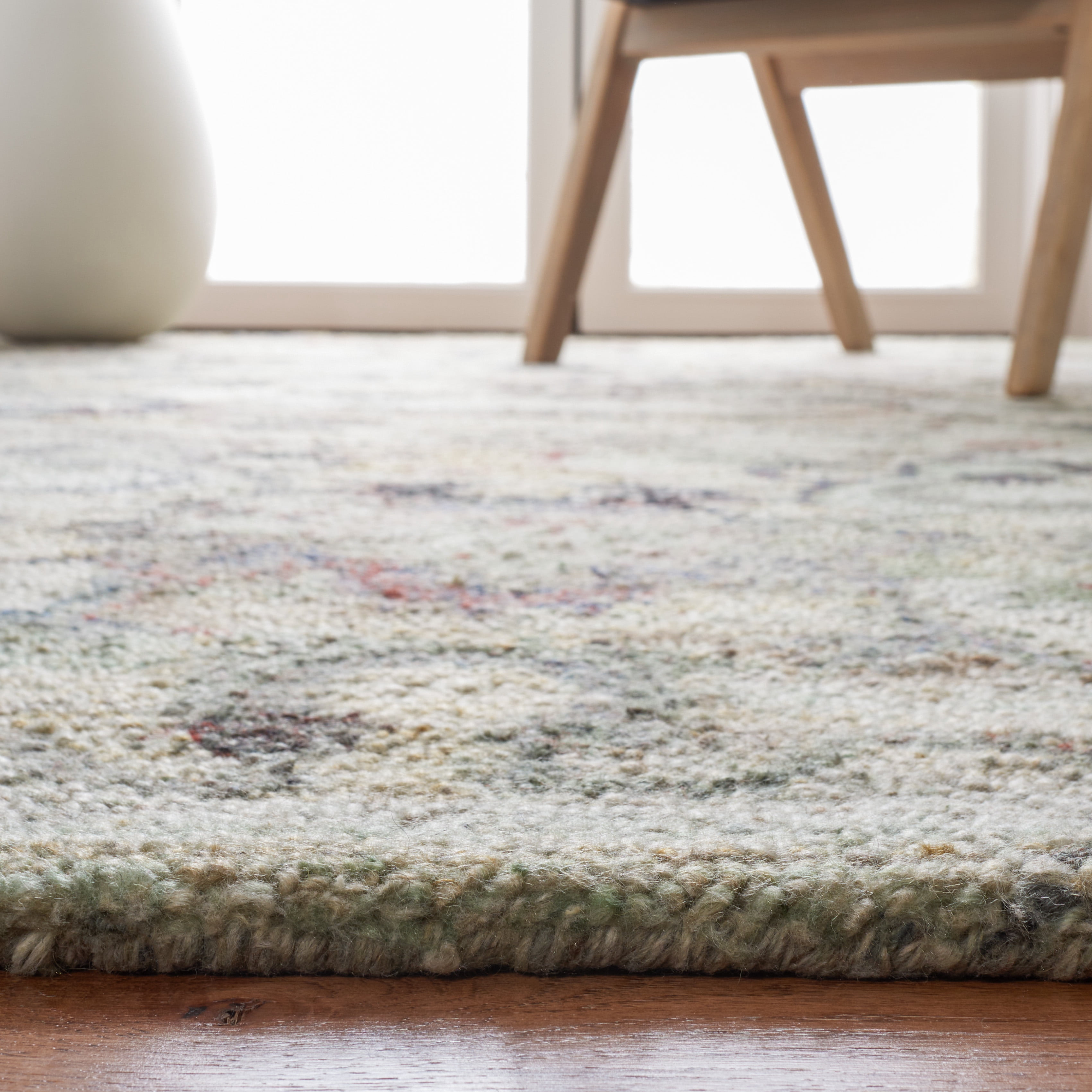 SAFAVIEH Anatolia Jamaar Floral Area Rug, Sage/Beige, 8' x 8' Round