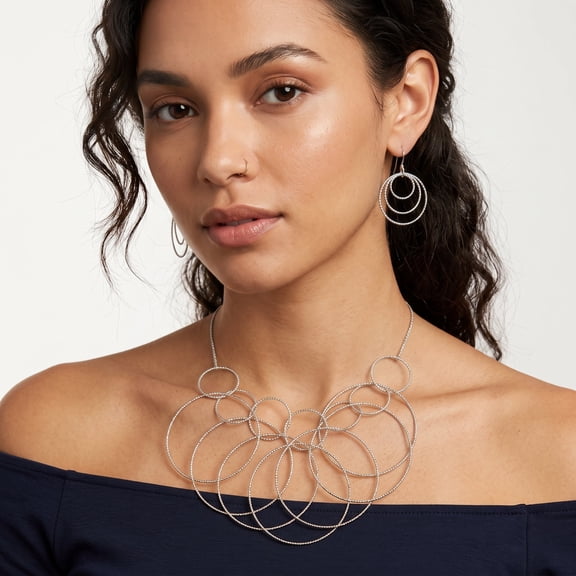 Tazza Women's Silver-Tone Interlocking Circle Bib Statement Necklace and Drop Hoop Earrings Set, 18"#SQMJY1104NES (MF2,4)