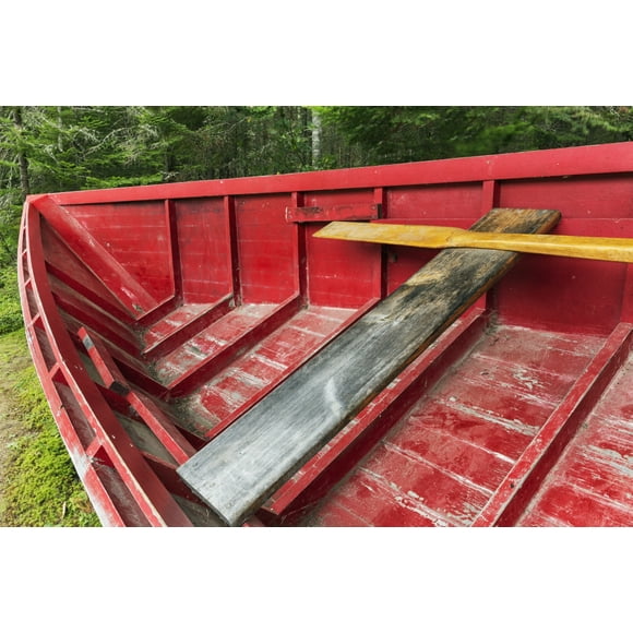 A 'Pointer' row boat designed in the mid 19th century for log driving, Algonquin Logging Museum, Algonquin Provincial Park; Ontario, Canada Poster Print (19 x 12)