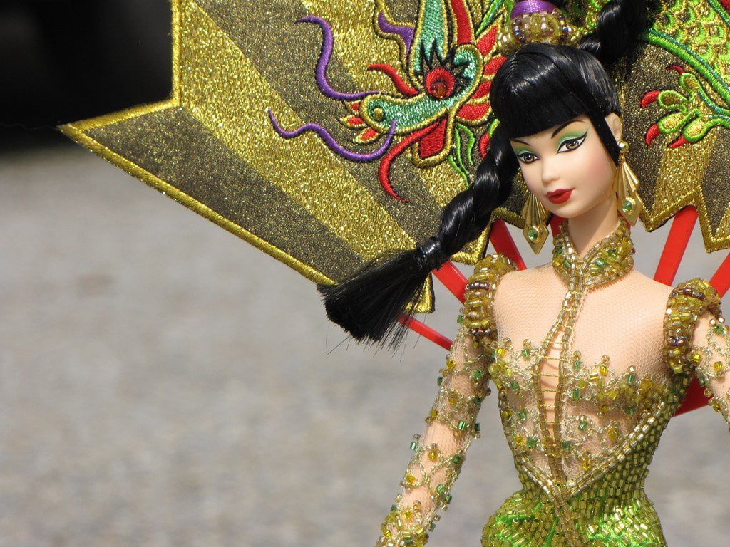 Retired 2000 Mattel Barbie Collectible Bob Mackie International Beauty  Collection -Fantasy Goddess of Asia Barbie