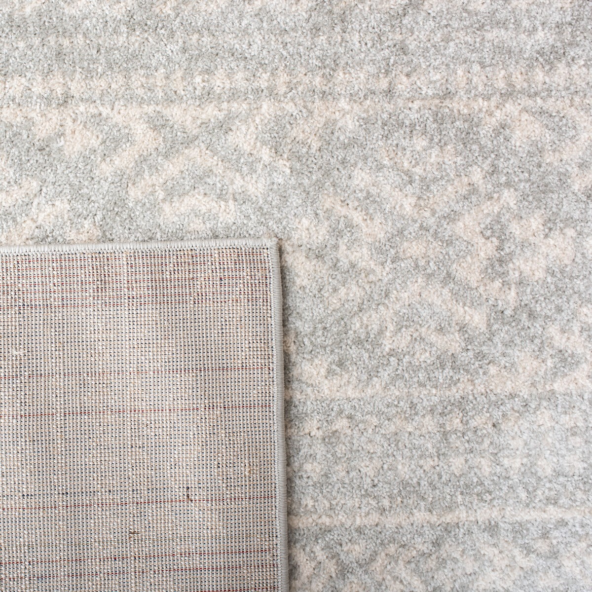 SAFAVIEH Tulum Lakisha Distressed Southwestern Area Rug, 11' x 11' Round, Light Grey/Ivory