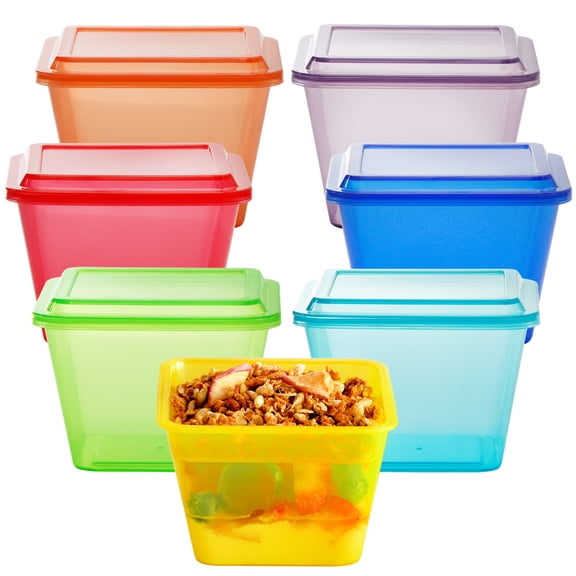 Youngever 7 Sets Plastic Parfait Cups with Lids and Inserts, Reusable Plastic Dessert Cups - Spill and Leak Proof (Small 4 Ounce)