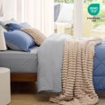 thumbnail image 4 of Juego de edredón Bedsure Queen, reversible, azul infinito, 7 piezas, 4 of 7