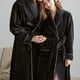 thumbnail image 2 of Sonducket El traje suave de la ropa de noche del poliéster para los hombres experimenta el sueño pacífico de la noche S en pijama cómodo y Pijama Negro SG, 2 of 6