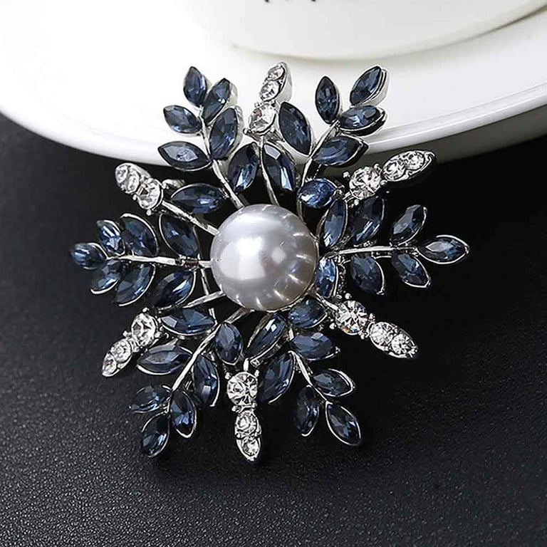Yesbay 4 Pcs Women Rhinestone Faux Pearl Snowflake Brooch Pin Badge  Cardigan Scarf Accessory-Silver