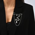 thumbnail image 1 of Broche con colgante de borla oscura para hombres y mujeres, broches barrocos de diamantes de imitación Vintage, Punk, Stay Gothic, Harajuku, joyería de calle, 1 of 4