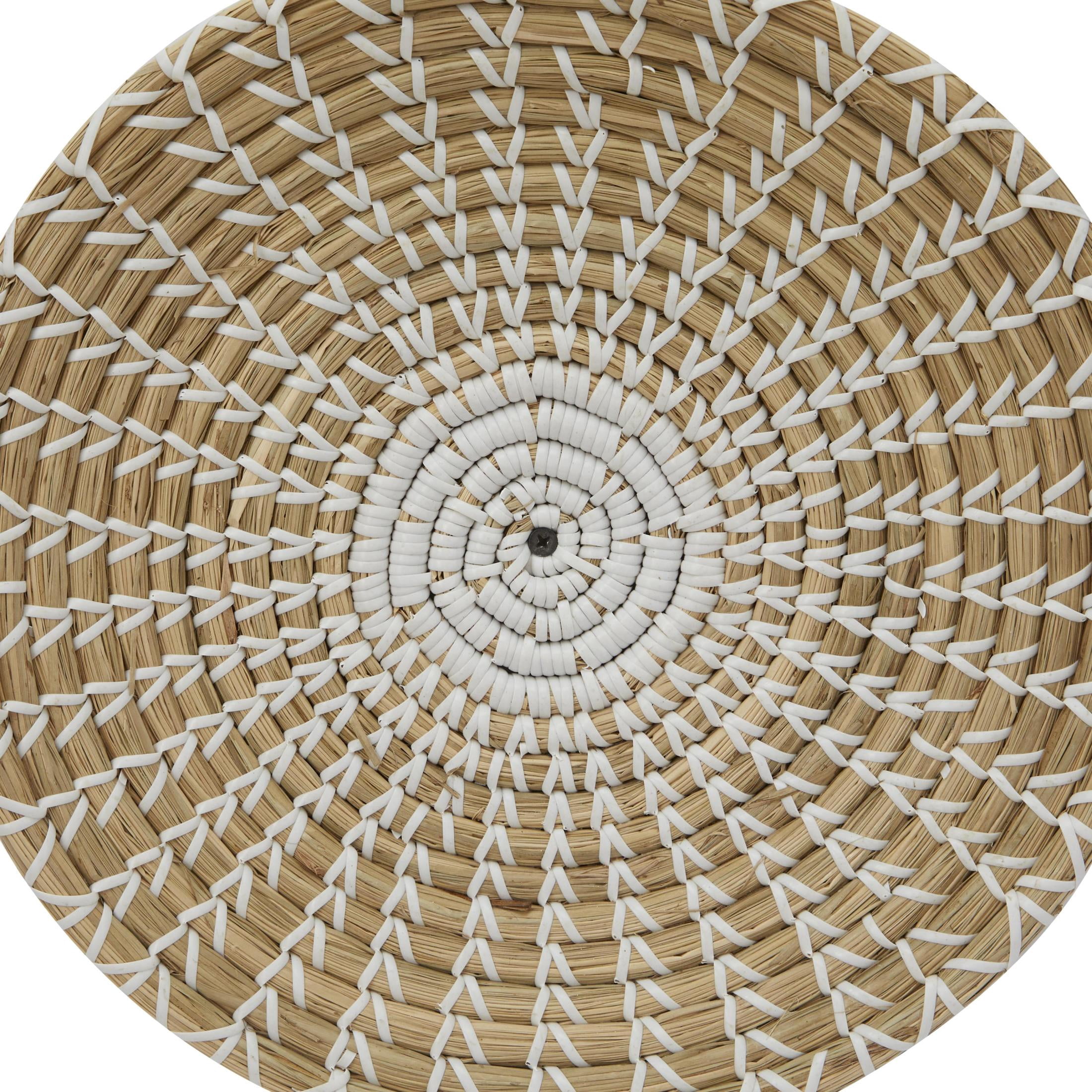 DecMode Brown Seagrass Handmade Basket Plate Wall Decor (5 Count)