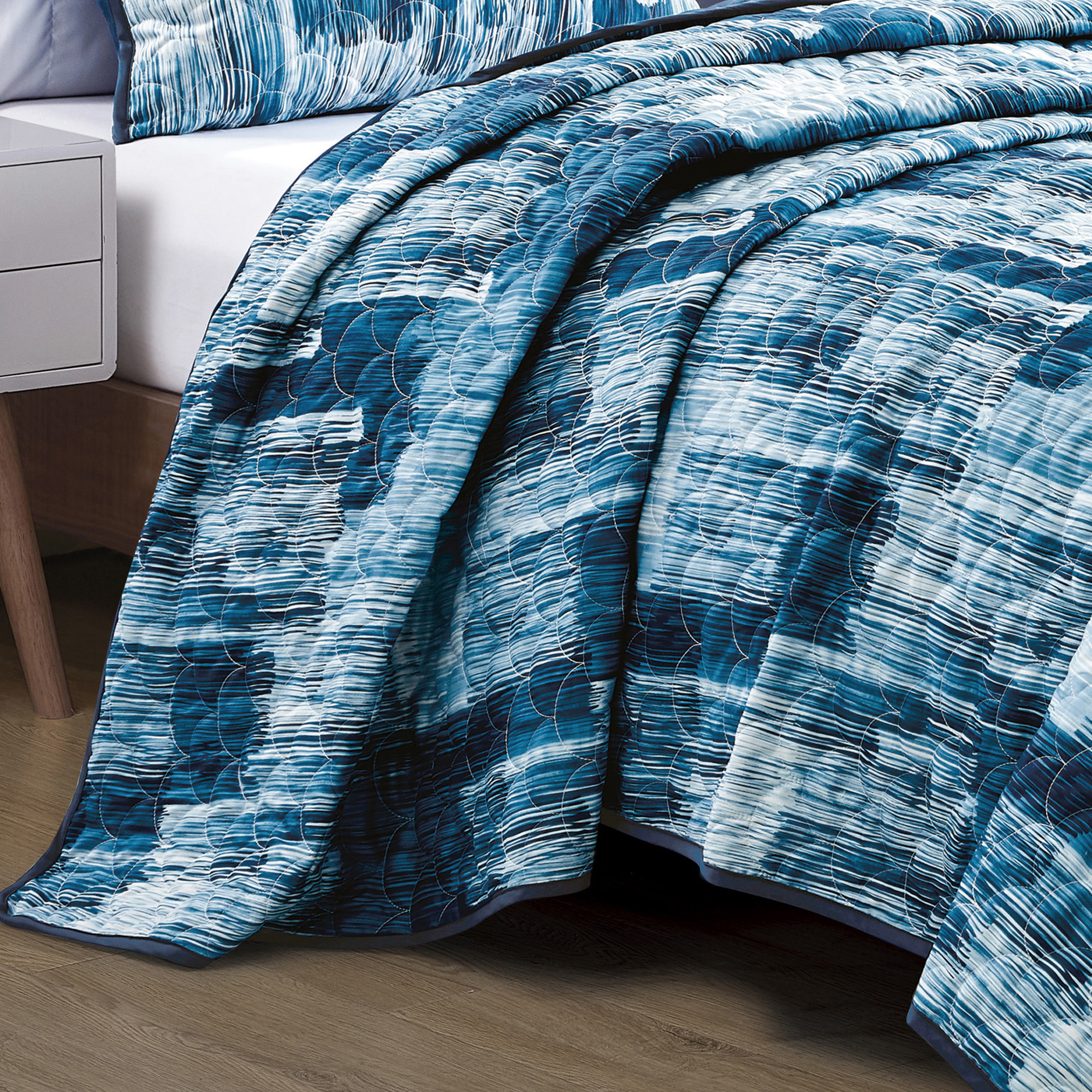 Evjk 3-Piece Decorative Lightweight Bedspread Set – Soft, Microfiber with Classic Print, QUEEN