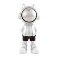 thumbnail image 1 of Bonita decoración de astronauta plateada. Astronautas geniales con trajes modernos y manos en los bolsillos. Esculturas de astronautas. Decoración para el hogar. Regalo., 1 of 6