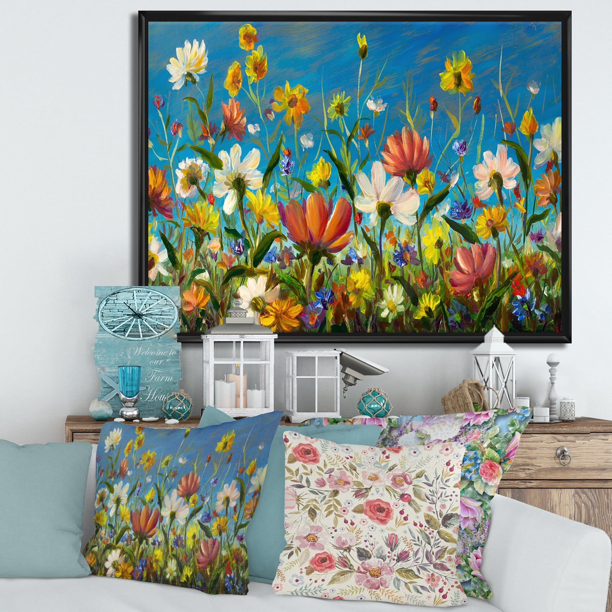Designart 'Beautiful Field Flowers In Nature' Traditional Framed Canvas Wall Art Print