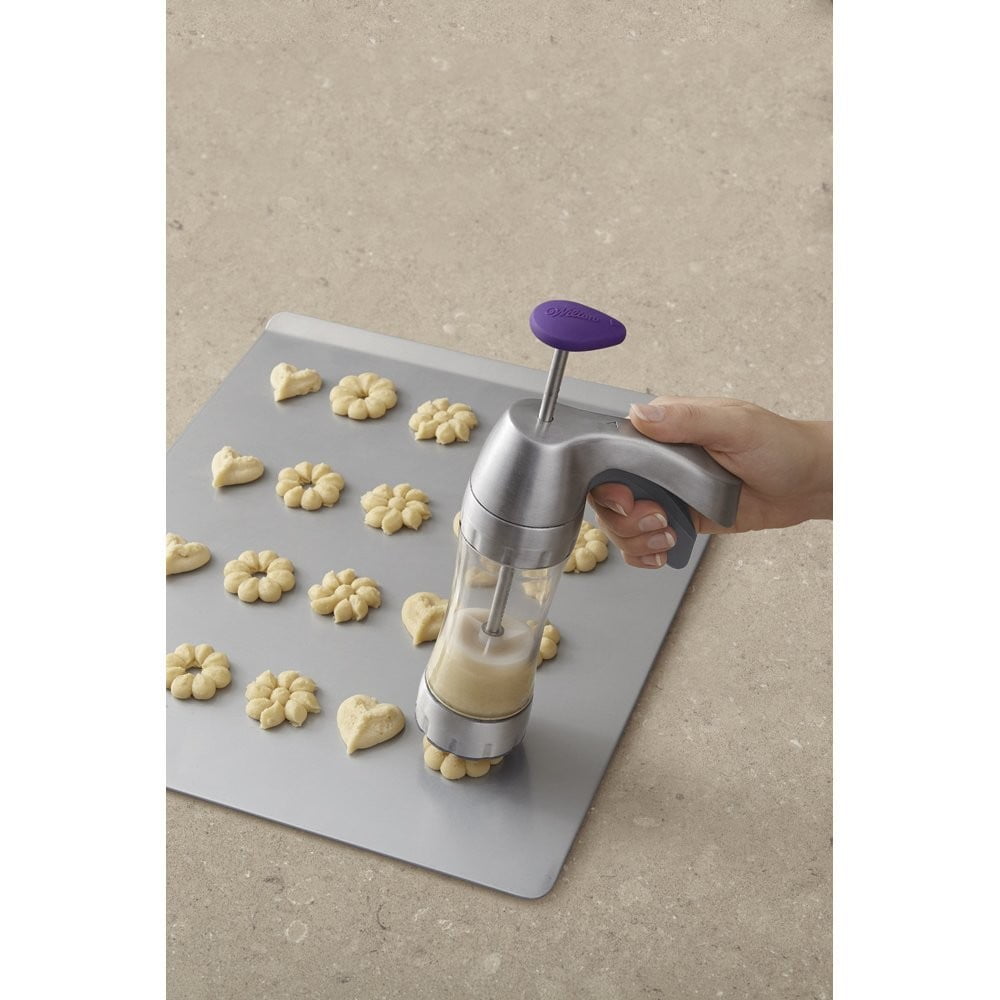 Wilton Preferred Squeeze Cookie Press Set of 13 Walmart Canada