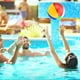 thumbnail image 4 of Pelotas de playa, pelotas inflables portátiles para adultos y niños, 12 pelotas de playa inflables de 30 cm, divertidas pelotas de piscina para niños y adultos (30 cm), 4 of 5