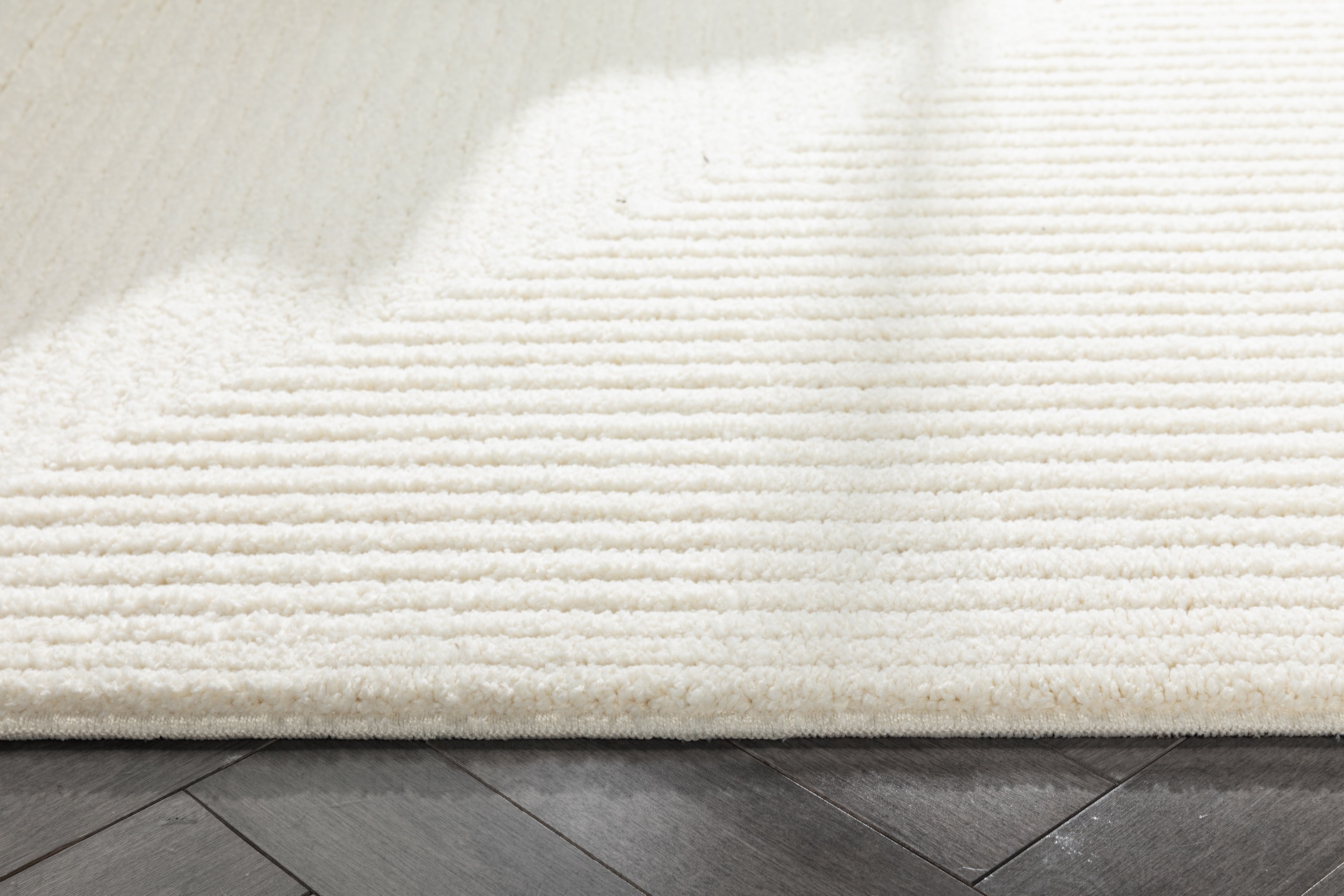 Well Woven Geometric Solid Area Rug, 7' x 5', Very soft