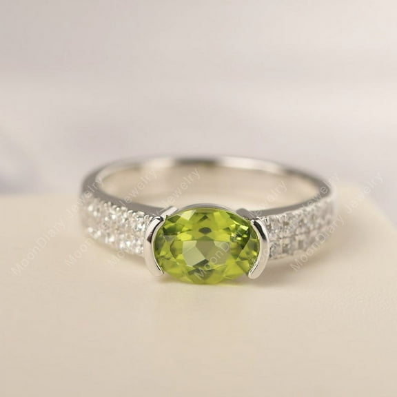 Natural Green Peridot 925 Sterling Silver Ring, Gift for Her, Pukharaj Ring, Birthstone Rings for Women, Gift For Her
