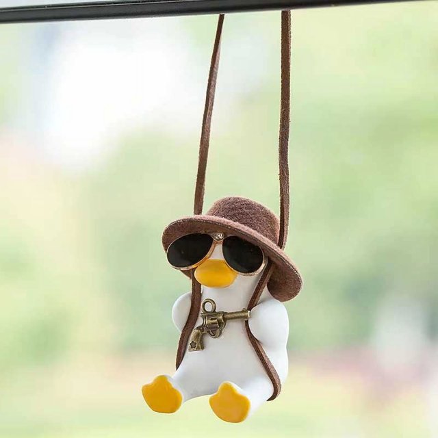 Adorno colgante para coche con pato oscilante (estilo divertido), colgante bonito para coche con pato oscilante, decoración automática, accesorios para espejo retrovisor de pato volador RV