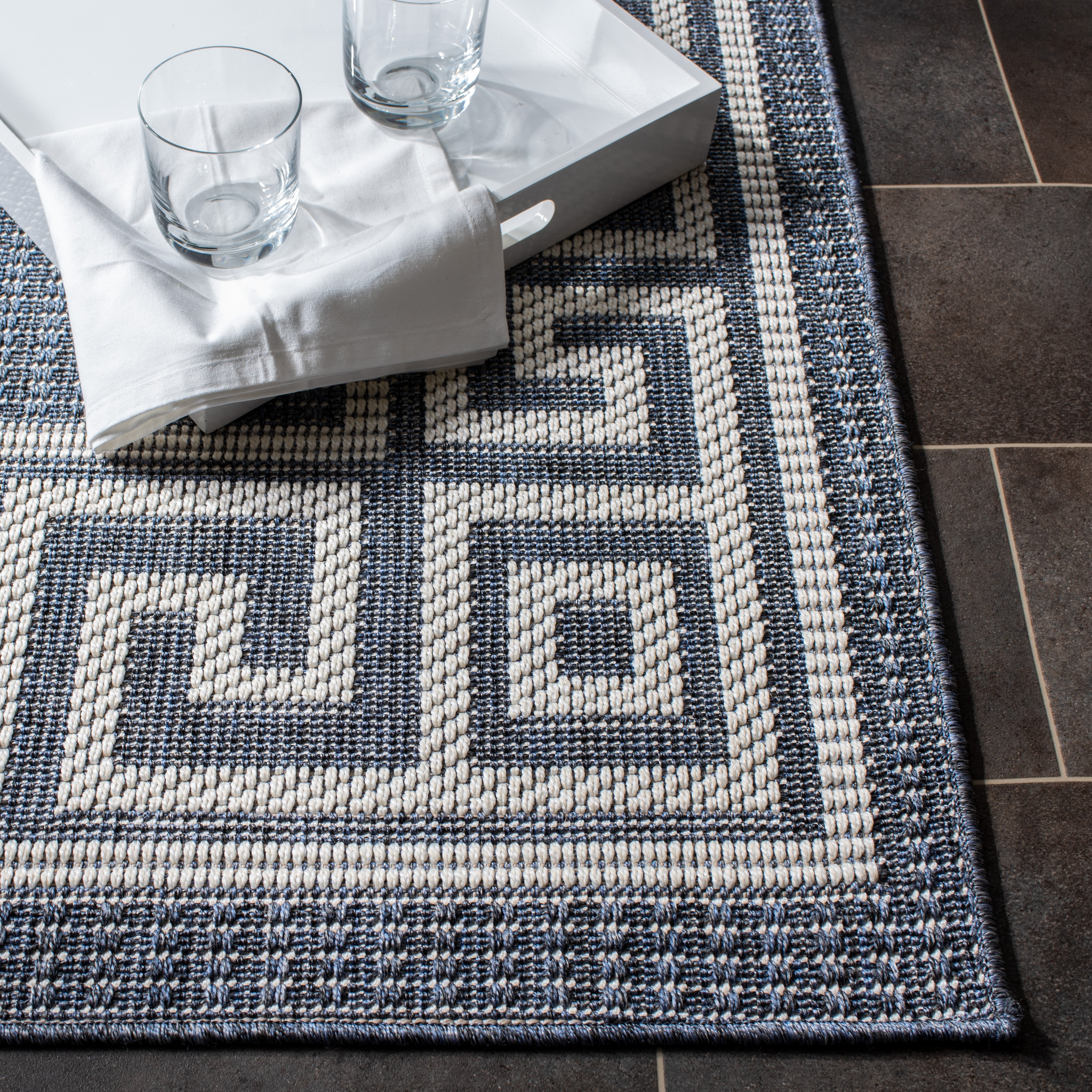 SAFAVIEH Machine Washable Rug Indoor/Outdoor Bermuda Collection - Bermuda Isidora Geometric Machine Washable Indoor/Outdoor Area Rug, Dark Blue/Ivory, 8' x 8' Square