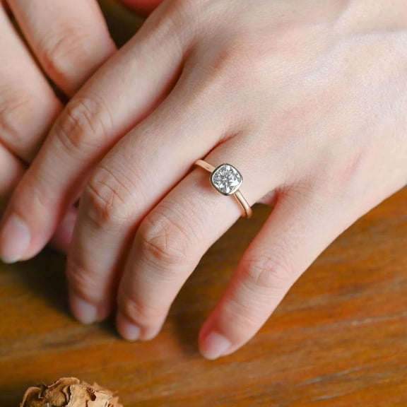 vylahjewellery Bezel Cushion Cut Diamond Engagement Ring 14K Vermeil Yellow Gold Solitaire Wedding Ring Minimalist Moissanite Promise Anniversary Jewelry Birthday Gift for Wife