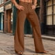 thumbnail image 2 of Pantalones acampanados de pana para hombre: color liso informal, diseño con múltiples bolsillos, cintura elástica para uso profesional o vacacional., 2 of 8
