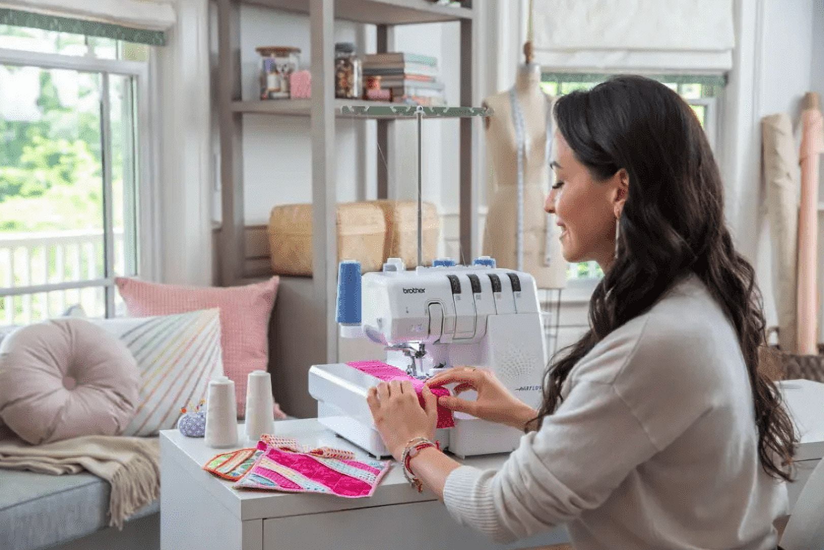 Brother Airflow 3000 Air Serger with Trim Trap and 3 Feet