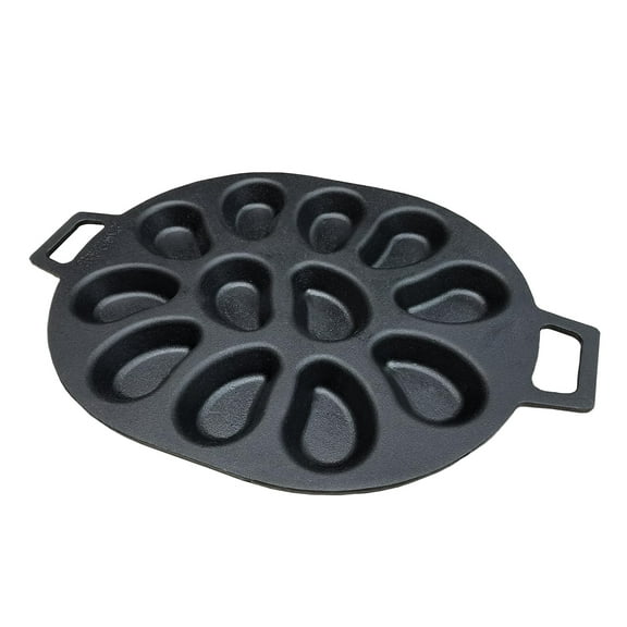 Bayou Classic Cast Iron Shellfish Shaped Oyster Grill Pan for 12 Clams