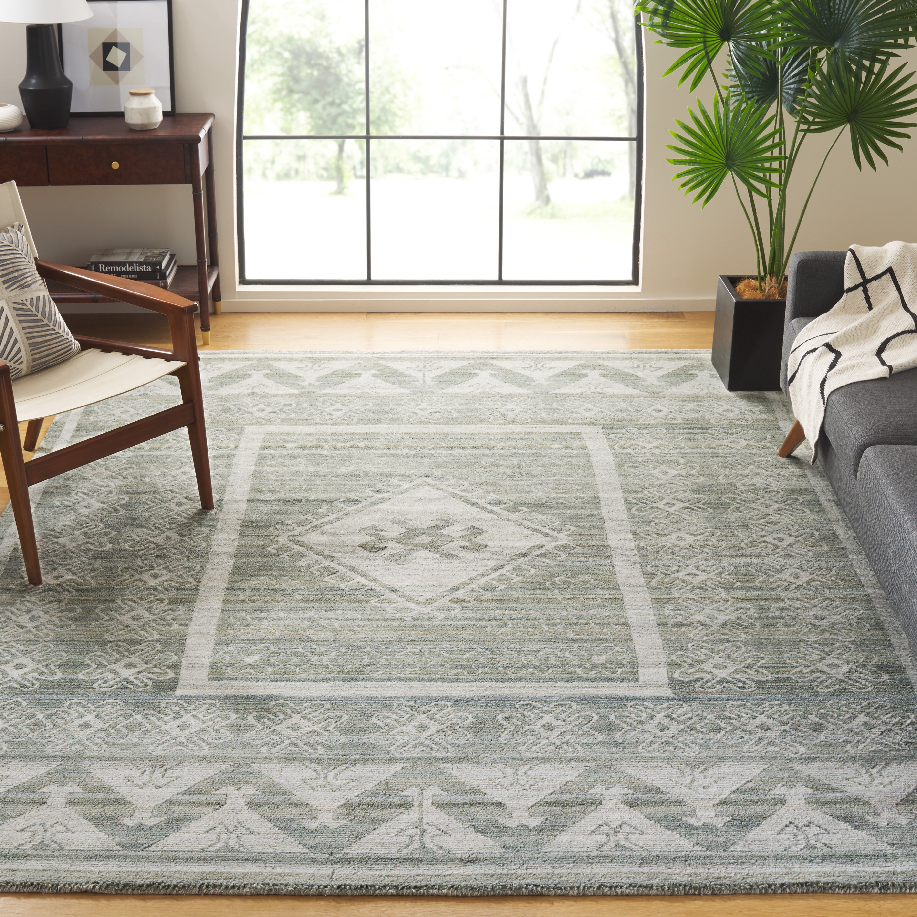 SAFAVIEH Marquee Alton Medallion Area Rug, Green/Sage, 8' x 10'