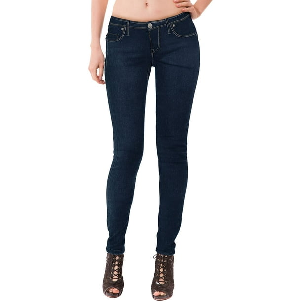 Signature by Levi Strauss & Co.® Women's Mid-Rise Straight Jeans, Available  sizes: 2 – 18