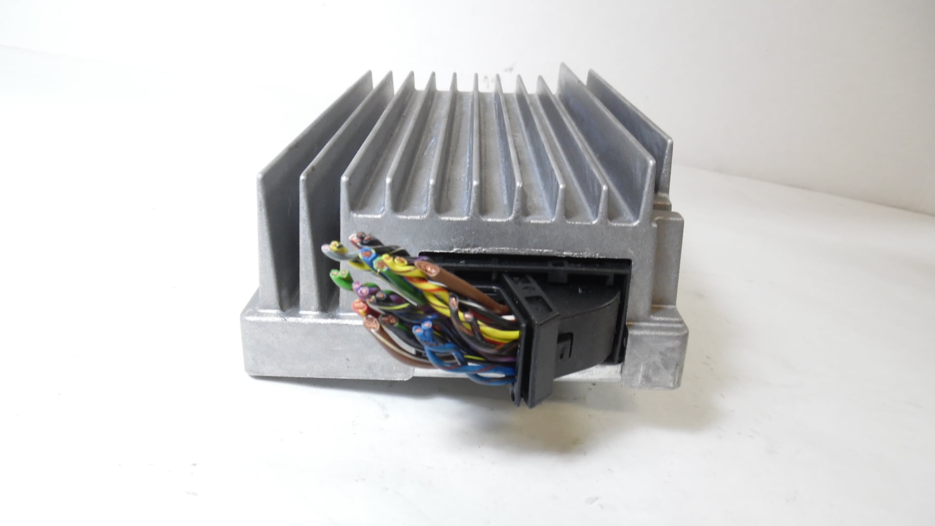 Pre-Owned 2015 2016 2017 BMW X3 Audio Amplifier Amp HiFi System OEM - Verify Specific Vehicle Fitment In Description - (Good)