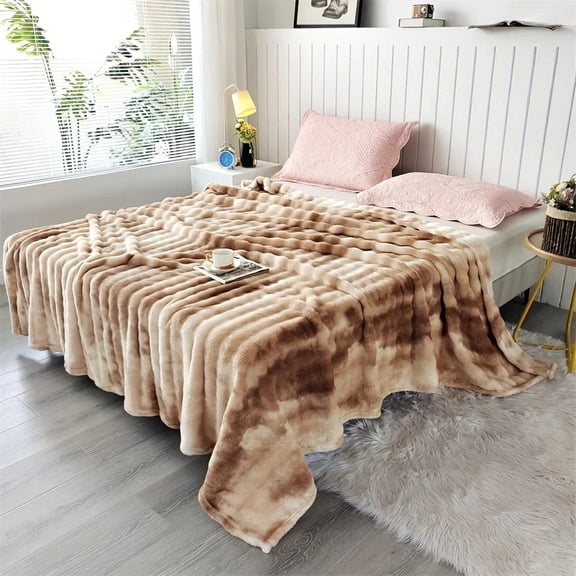 Luxurious Faux Rabbit Fur Bed Blanket - Soft, Thick, and Warm Throw All Seasons, Versatile for Sofa, Shawl, Travel, and Gifts