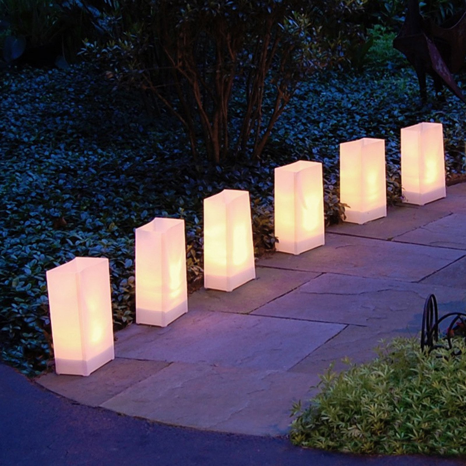 LumaBase 6Piece Electric LED Luminaria Kit