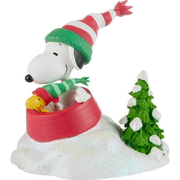 Peanuts Dashing Through The Snow Figurine